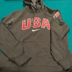 Nike Therma-Fit, size medium, USA sweatshirt, dark grey